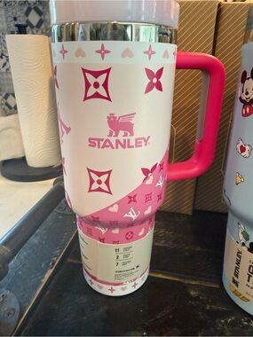 40 oz non traditional luis Vuitton Stanley Pink & White Travel Mug with Handle